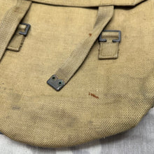 Charger l&#39;image dans la galerie, Original WW2 British Army 37 Pattern Webbing Large Pack - Wartime Dated
