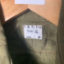 Charger l&#39;image dans la galerie, Original British Army Khaki Drill Combat Shirt - WW2 Pattern - 40&quot; Chest
