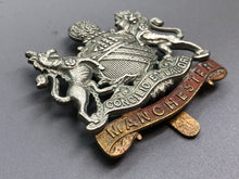 Lade das Bild in den Galerie-Viewer, Original WW1 British Army Cap Badge - Manchester Regiment
