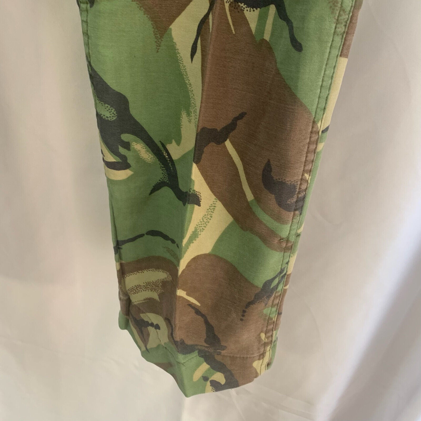 Genuine British Army 68 Pattern DPM Jungle Camouflaged Trousers - Size 30" Waist - The Militaria Shop