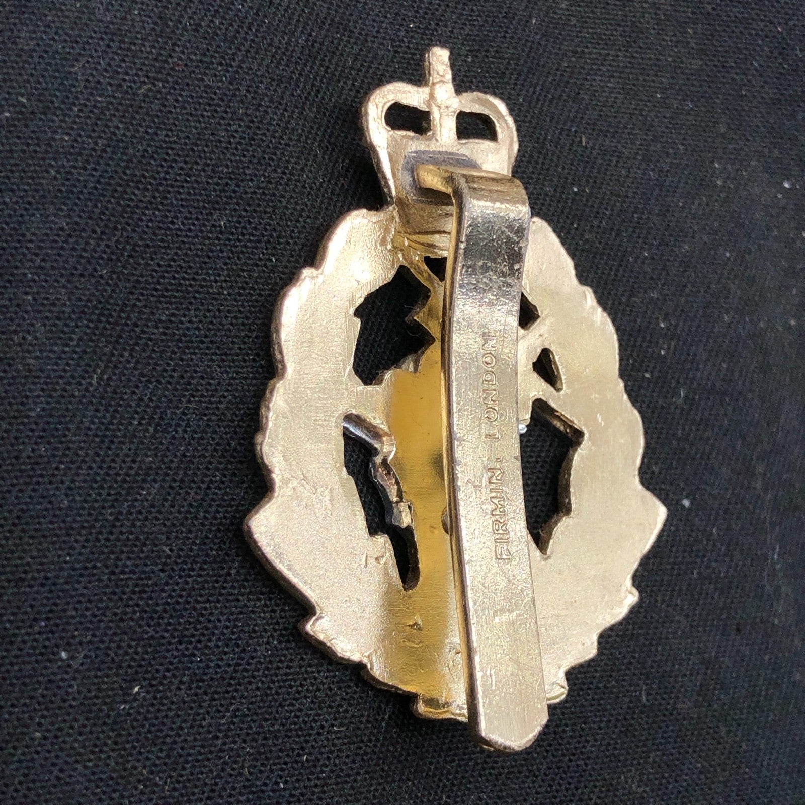 Genuine British Army Cap Badge - Royal Army Dental Corps - The Militaria Shop