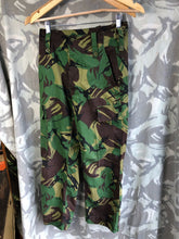 Charger l&#39;image dans la galerie, Genuine British Army DPM Camouflaged Tropical Trousers - 72/76/82
