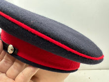 Lade das Bild in den Galerie-Viewer, Genuine British Army Peaked Cap - Royal Artillery - Size 57cm - The Militaria Shop
