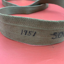 Charger l&#39;image dans la galerie, Original WW2 British Army 37 Pattern Shoulder Strap - 44&quot; in Length
