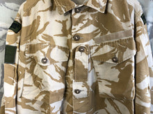 Charger l&#39;image dans la galerie, Genuine British Army Desert DPM Camouflafed Tropical Jacket - Size 180/104
