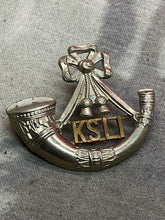 Load image into Gallery viewer, WW1 / WW2 British Army KSLI - The Kings Shropshire Light Infantry Regt Cap Badge
