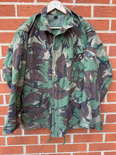 Load image into Gallery viewer, Original British Army 1968 Pattern Combat Smock Jacket - Size 1 - 40&quot; Chest
