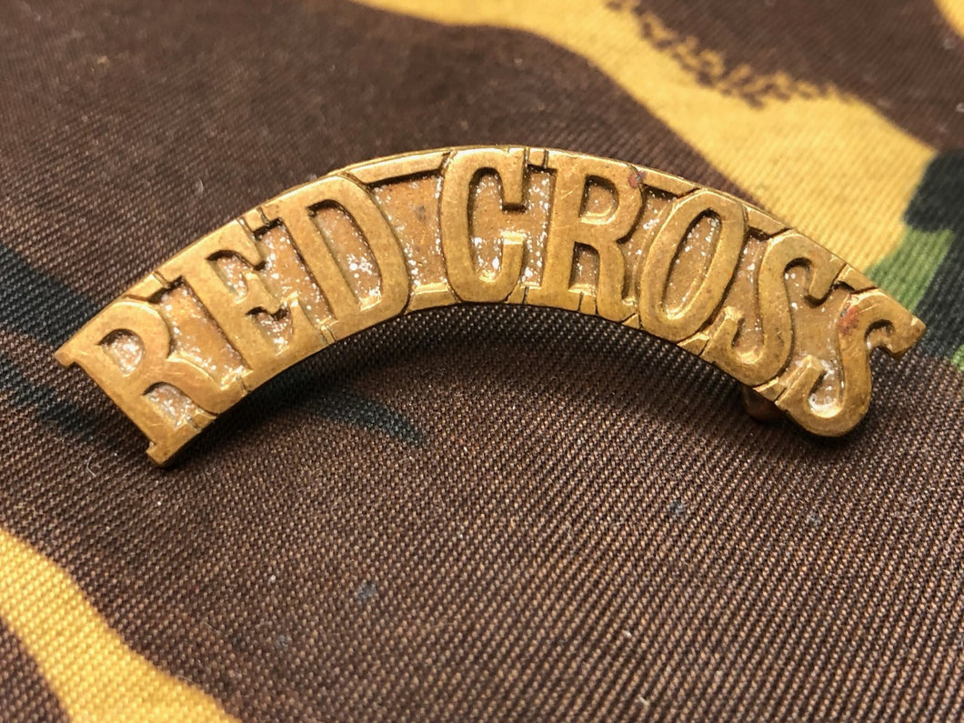 Genuine British Army WW1 Brass Shoulder Title - Red Cross - The Militaria Shop