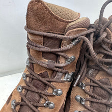 Load image into Gallery viewer, British Army Surplus Brown Leather Combat Boots - Iturri - Size UK 8 L - The Militaria Shop
