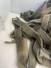 Lade das Bild in den Galerie-Viewer, Genuine British Army / RAF Water Bottle Webbing Carrier / Harness - Scuffed
