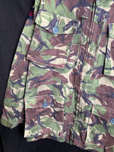 Load image into Gallery viewer, Surplus British Army Woodland DPM Smock Combat Jacket -Size 180/96 - The Militaria Shop
