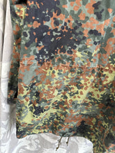Load image into Gallery viewer, Genuine German Army Flecktarn Camouflaged Combat Smock / Parka - 46&quot; Chest

