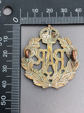 Load image into Gallery viewer, Genuine WW2 British Royal Aiur Force RAF Cap Badge
