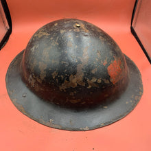 Lade das Bild in den Galerie-Viewer, Original WW2 Mk1* British Army Brodie Combat Helmet &amp; Liner Set with Chinstrap
