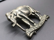 Charger l&#39;image dans la galerie, WW2 British Army 19th Prince of Wales Own Hussars Cap Badge
