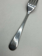 Charger l&#39;image dans la galerie, Original British Army War Department Marked Mess Cutlery Fork - 1964 Dated
