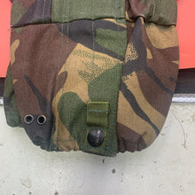 Charger l&#39;image dans la galerie, Genuine British Army Surplus DPM Camouflaged Gaiters - Size Standard
