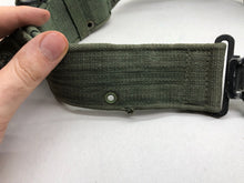 Charger l&#39;image dans la galerie, Original WW2 British Army 44 Pattern Soldiers Belt - Size 36&quot; Waist
