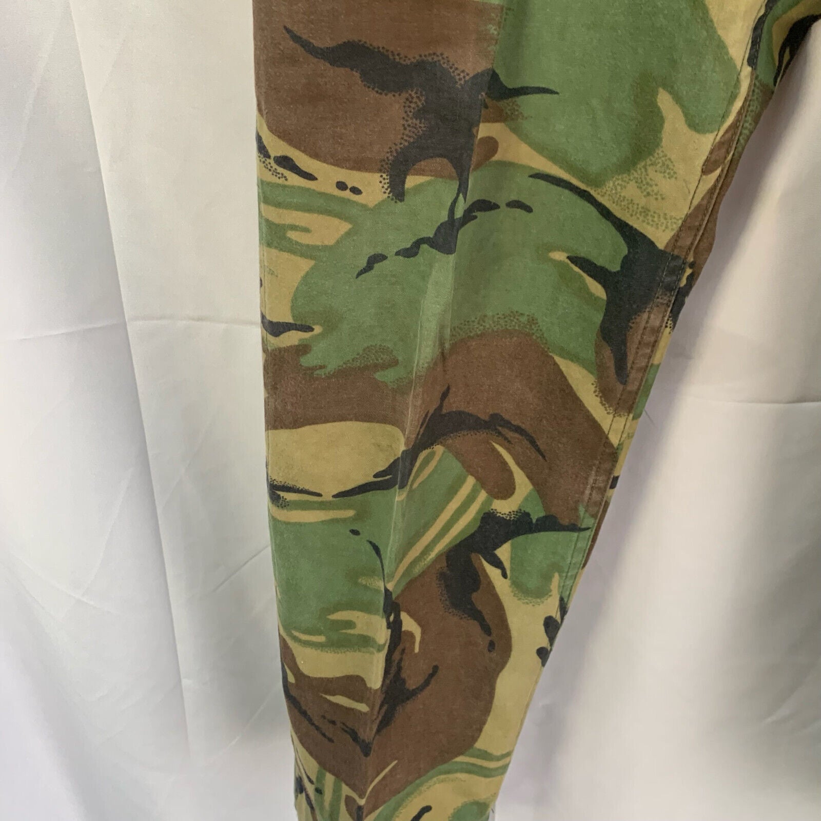 Genuine British Army 68 Pattern DPM Jungle Camouflaged Trousers - Size 29" Waist - The Militaria Shop