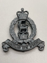 Charger l&#39;image dans la galerie, Genuine British Army Adjutant General&#39;s Corps Cap Badge
