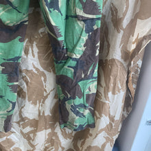 Charger l&#39;image dans la galerie, Early Original British Army Jungle DPM Camouflaged Combat Trousers - 76/80/96
