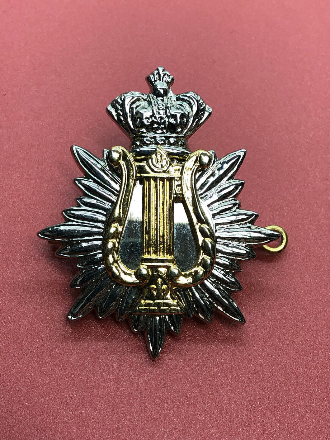 Victorian Crown British Army Musicians Cap Badge