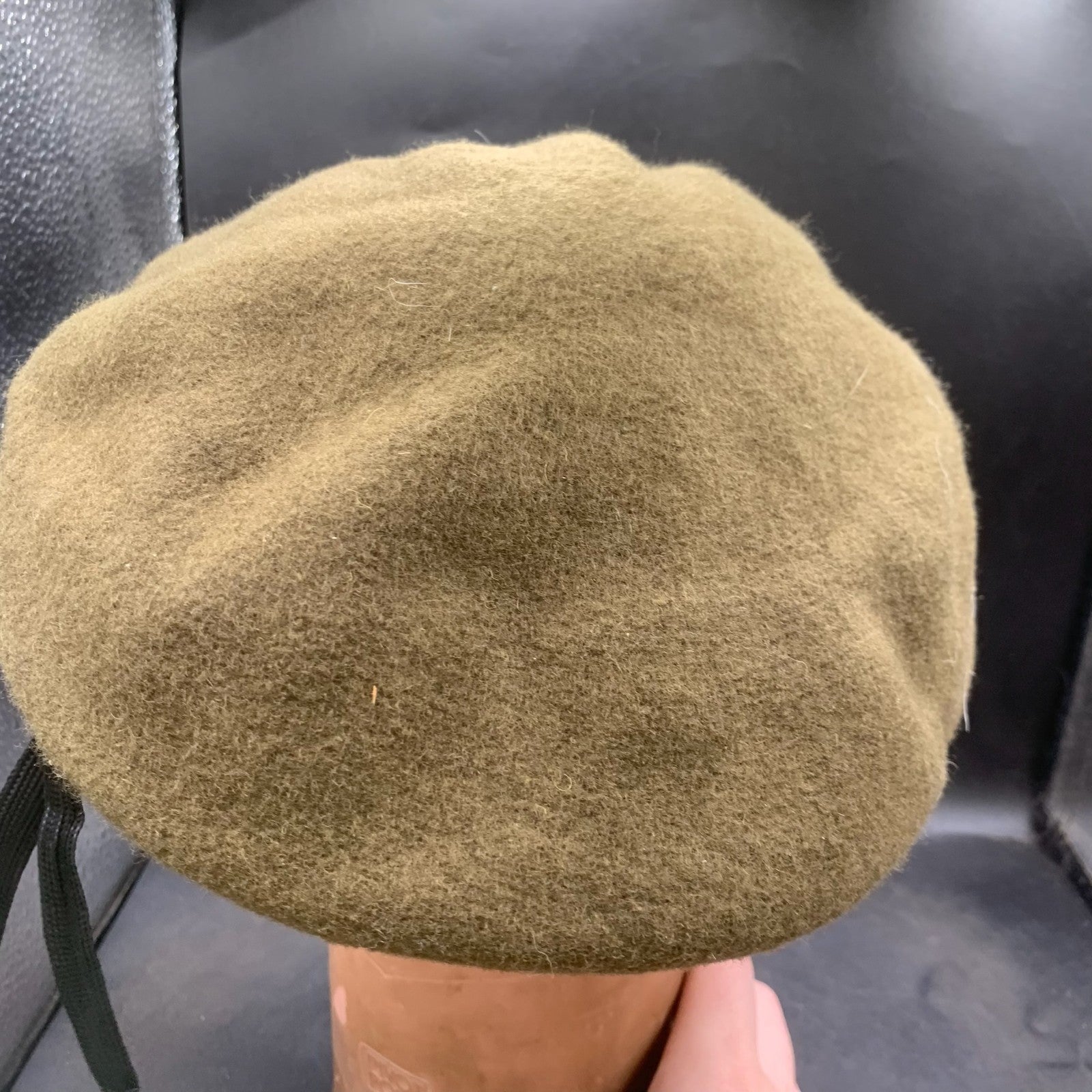 Genuine British Army Guards Givision Beret - Size 57 - The Militaria Shop