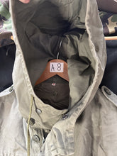 Charger l&#39;image dans la galerie, Genuine German Army Cold Weather Parka - 50&quot; Chest - The Militaria Shop

