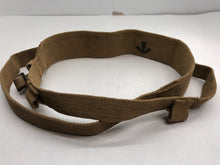 Charger l&#39;image dans la galerie, Original WW2 British Army 37 Pattern Radio Shoulder Strap
