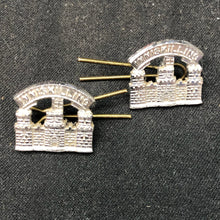 Load image into Gallery viewer, Original British Collar Badge Pair - Royal Irish Rangers - The Militaria Shop
