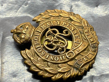 Charger l&#39;image dans la galerie, Original British Army WW1 - George V Royal Engineers Cap Badge
