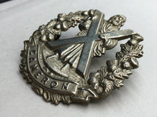 Lade das Bild in den Galerie-Viewer, Original WW2 British Army Cap Badge - Cameron Highlanders Regiment
