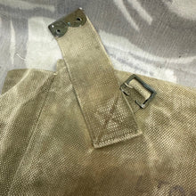 Lade das Bild in den Galerie-Viewer, Original WW2 British Army 37 Pattern Webbing Large Pack - Wartime Dated
