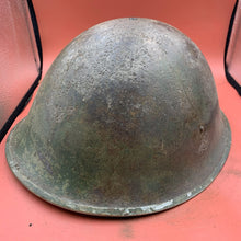 Charger l&#39;image dans la galerie, Original British / Canadian Army WW2 Soldiers Military Combat Mk3 Turtle Helmet
