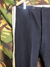 Lade das Bild in den Galerie-Viewer, Image #2
