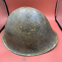 Charger l&#39;image dans la galerie, Original British / Canadian Army WW2 Soldiers Military Combat Mk3 Turtle Helmet
