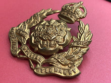 Charger l&#39;image dans la galerie, WW2 British Army Derbyshire Imperial Yeomanry Cap Badge
