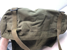 Charger l&#39;image dans la galerie, Original WW2 Korea Vietnam US Army M-1945 Field Pack Cargo OG Green - NEW STOCK
