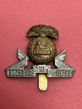 Lade das Bild in den Galerie-Viewer, Original WW2 British Army Cap Badge - The Lancashire Fusiliers
