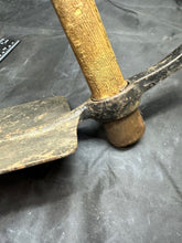 Load image into Gallery viewer, Original WW2 British Army Entrenching Tool Set - 1945 Dated
