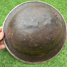 Charger l&#39;image dans la galerie, WW2 British Army Mk2 Brodie Helmet - Original Untouched - South African Made
