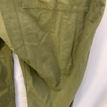 Load image into Gallery viewer, Genuine British Army Surplus Lightweight Men&#39;s Trousers - Size 75/84/100 - The Militaria Shop
