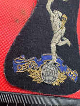Lade das Bild in den Galerie-Viewer, British Army Bullion Embroidered Blazer Badge - Signal Corps
