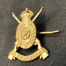 Lade das Bild in den Galerie-Viewer, Original WW2 British Army Cap Badge - Hampshire Yeomanry Carabiniers - The Militaria Shop
