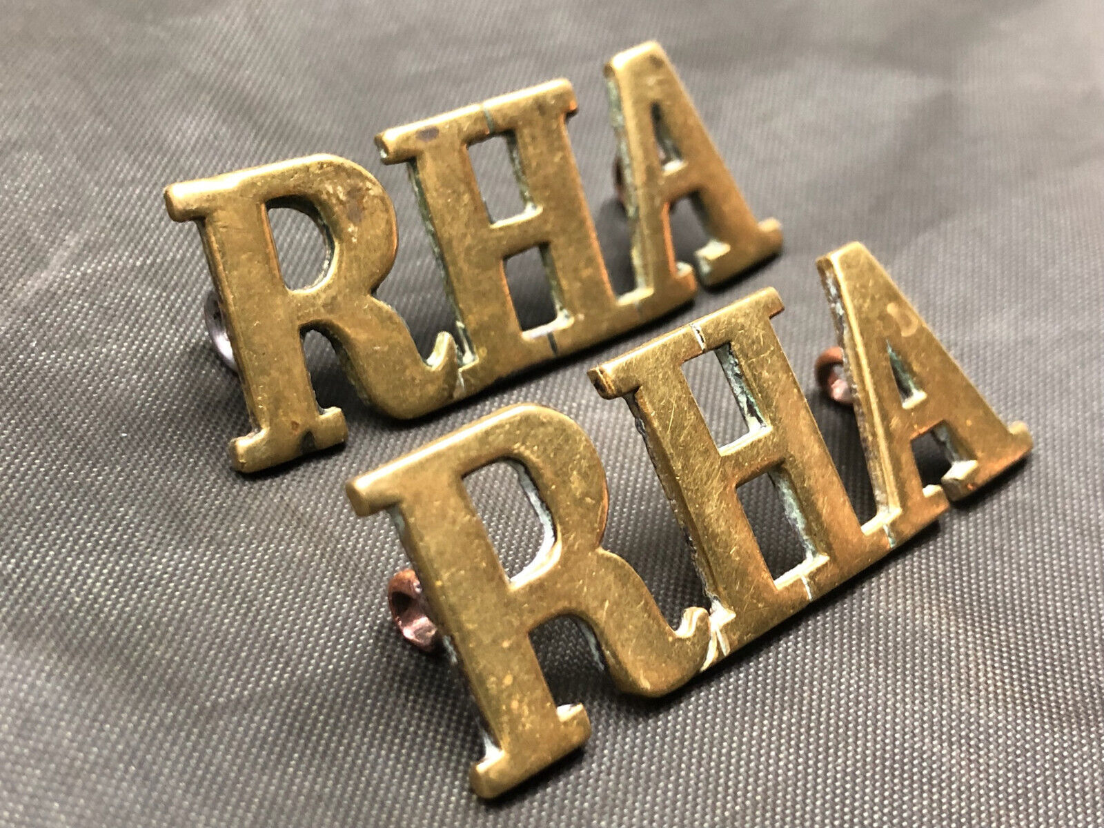 Original WW1 British Army Brass Shoulder Titles - Royal Horse Artillery RHA - The Militaria Shop