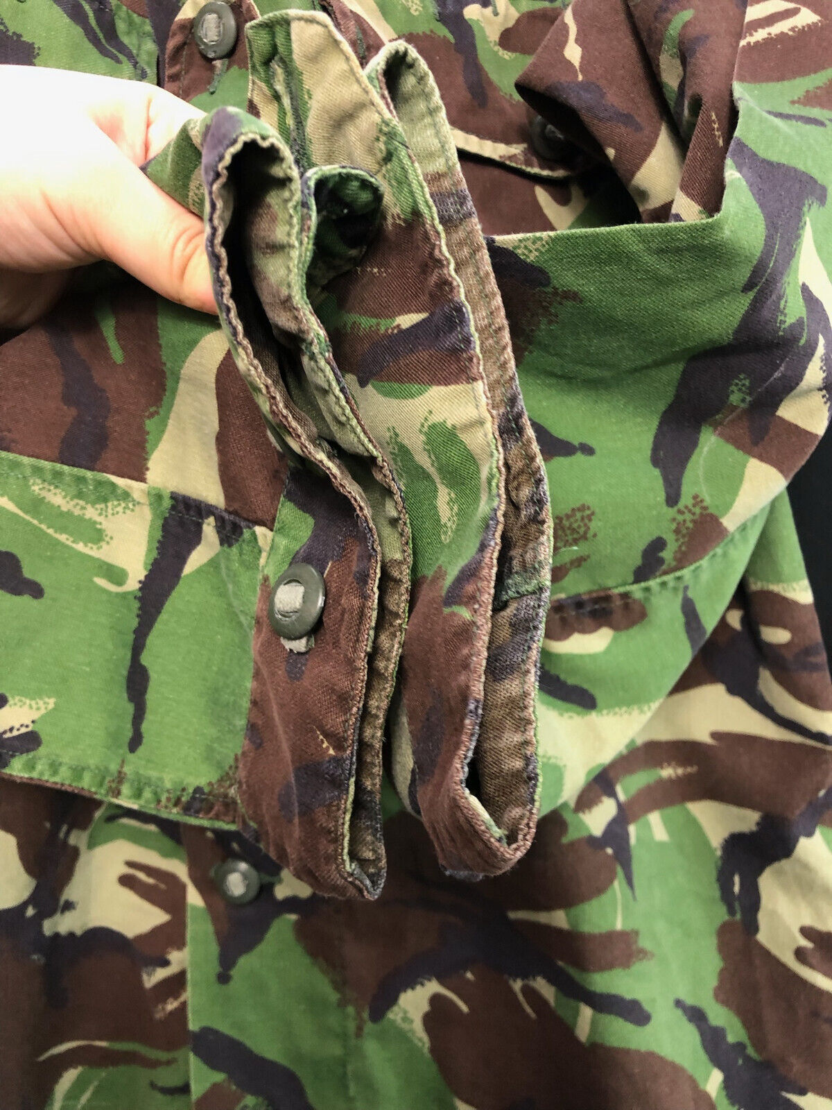 Genuine British Army Camouflage DPM Lightweight Jacket - Size 170/96 - The Militaria Shop