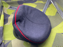 Load image into Gallery viewer, Original British Army Adjutant Generals Corps Woman&#39;s Peaked Cap - Size 51cm - The Militaria Shop
