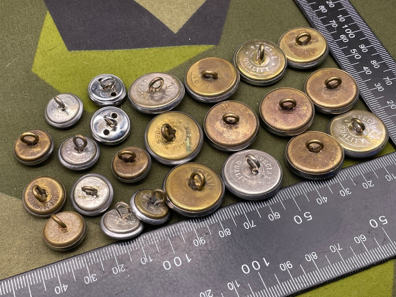 Original Port Of Bristol Authority Police (20 Officer Unit) Tunic Buttons - The Militaria Shop
