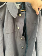 Load image into Gallery viewer, Genuine British Army Surplus Household Guards Greatcoat Overcoat Size 45&quot; Chest - The Militaria Shop
