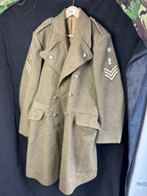 Load image into Gallery viewer, Genuine British Army Dismounted Greatcoat Size 11 - 41&quot; Chest - WW2 Reenactment
